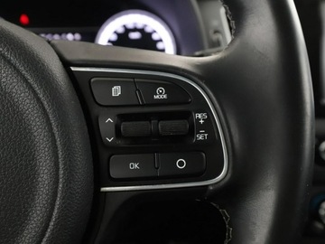 Kia Niro I Crossover 1.6 GDi Hybrid 141KM 2019 Kia Niro HEV półskóra navi kamera ACC LED, zdjęcie 30