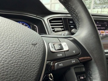 Volkswagen T-Roc I SUV 1.5 TSI ACT 150KM 2021 Volkswagen T-Roc 1.5TSI 150KM Premium DSGKameraNiski PrzebiegACCASOSalon P, zdjęcie 17