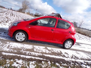 Toyota Aygo I 2009 TOYOTA AYGO 1.0 BENZ AUTO Z NIEMIEC ZAREJESTROWANA, zdjęcie 2