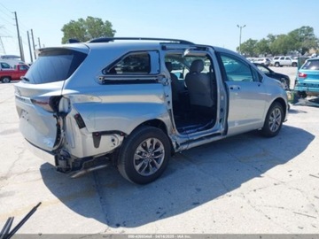 Toyota Sienna III 2025 Toyota Sienna XLE 2025 2.5l 2.5 Hybryda 245KM, zdjęcie 5