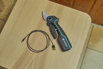 Электроприводные секаторы 25 мм, с зарядным кабелем USB-C (12222-20)