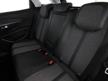 Peugeot 3008 II Crossover 1.2 PureTech 130KM 2016 Peugeot 3008 Navi Kamera cofania Klimatyzacja, zdjęcie 16