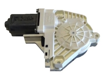 AUDI Q3 8U MOTOREK OKNO LEVÝ PŘEDNÍ 8K0959801B
