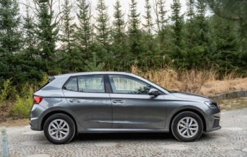 Skoda Fabia IV 1.0 TSI 110KM 2023 Skoda Fabia 1.0 TSI Ambition 110 KM, zdjęcie 2