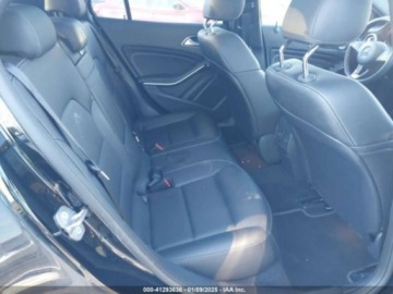 Mercedes GLA I 2019 Mercedes-Benz GLA 2019r., 250, od ubezpieczalni 2.0 Benzyna 209KM, zdjęcie 9