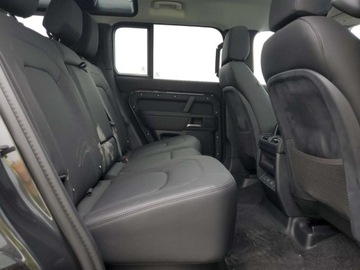 Land Rover Defender IV (L663) 2025 Land Rover Defender 110 X-Dynamic SE 2025 3.0l 3.0 Benzyna 395KM, zdjęcie 11