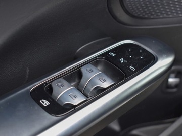 Mercedes Klasa C W206 Limuzyna 1.5 180 170KM 2025 MERCEDES-BENZ C Klasa 180 Avantgarde 1.5 (170KM) 2025, zdjęcie 10