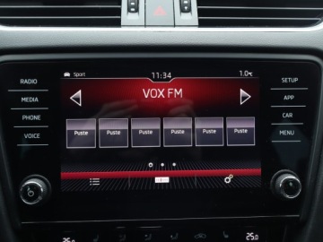 Skoda Octavia III RS Facelifting 2.0 TDI 184KM 2018 Skoda Octavia RS 2.0 TDI 4x4 DSG, Salon Polska, zdjęcie 11