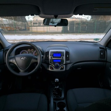 Hyundai i30 I Hatchback 1.4 109KM 2010 Hyundai i30 1.4 Blue Classic, zdjęcie 33