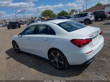Mercedes Klasa A W177/V177 2022 Mercedes-Benz Klasa A A220 4matic 2.0 Benzyna 188KM, zdjęcie 2