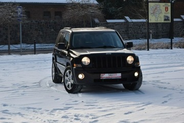 Jeep Patriot SUV 2.4 DOHC 16v 170KM 2008 Jeep Patriot 2.4 Benzyna GAZ 170KM 2008r. 4x4