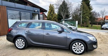 Opel Astra J Sports Tourer 1.4 Turbo ECOTEC 140KM 2011 Opel Astra BENZYNA nawigacja pol SKORA super okazja POLECAMY 1.4, zdjęcie 10
