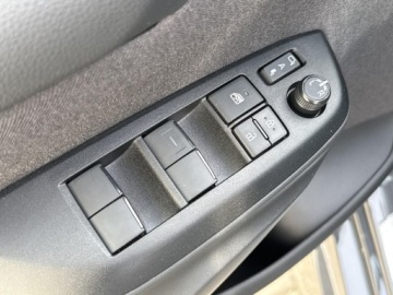 Toyota Yaris IV Hatchback Facelifting 1.5 Hybrid Dynamic Force 130KM 2025 Toyota Yaris Hybrid 1.5 GR Sport IV (2020-) Hybrid, zdjęcie 17