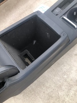 TUNEL CENTRÁLNÍ LOKETNÍ OPĚRKA VOLKSWAGEN 3G0864207A