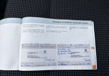 Peugeot 5008 I Minivan Facelifting 1.6 BlueHDi 120KM 2016 Peugeot 5008 LIFT 1.6 120KM LED 7os gwarancja MANUAL navi bezwypadkowy, zdjęcie 37