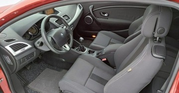 Renault Megane III Coupe 1.6 16v 110KM 2009 Renault Megane Coupe 1.6i 110kM Klima Navi Keyless Xenon Bluetooth Temp. G, zdjęcie 5