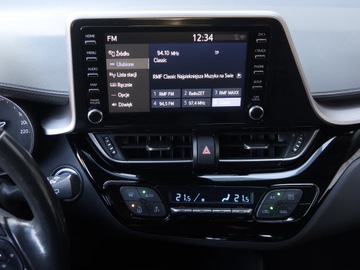 Toyota C-HR I Crossover 1.8 Hybrid 122KM 2019 Toyota C-HR 1.8 Hybrid, Salon Polska, zdjęcie 11