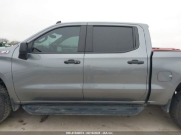 Chevrolet Silverado II 2022 Chevrolet Silverado LTD Short Bed LT Trail Boss, 2022r., 5.3L 5.3 Benzyna, zdjęcie 5