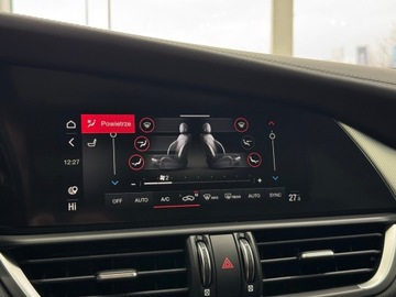 Alfa Romeo Giulia II Sedan Facelifting 2023 2.0 GME Turbo 280KM 2024 Alfa Romeo Giulia Q4 Veloce / Harman/kardon / Szyb, zdjęcie 31