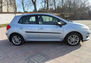 Toyota Auris I Hatchback 1.6 i 16V VVT-i 124KM 2008 Toyota Auris Toyota Auris 1.6 VVT-i Prestige Start 1.6 Benzyna 124KM, zdjęcie 1