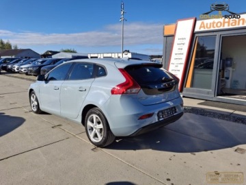 Volvo V40 II 2018 Volvo V40 2,0 benz 122KM klima elektryka grz.fot alu oplacony 2.0 Benzyna, zdjęcie 7