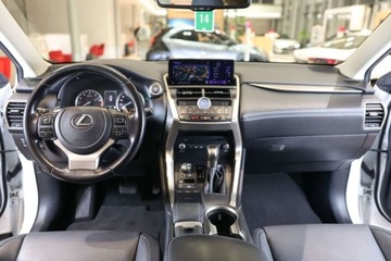 Lexus NX I SUV Facelifting 300 238KM 2021 Lexus NX 300 F Impression AWD 2.0 Benzyna 238KM, zdjęcie 5