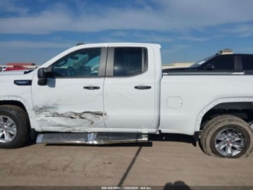  GMC Sierra 1500 Standard Box Pro 2025 2.7 Benzyna 310KM, zdjęcie 2