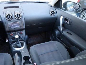 Nissan Qashqai I Crossover Facelifting  1.6 dCi 130KM 2012 Nissan Qashqai 1.6 dCi, Navi, Klima, Klimatronic, zdjęcie 7