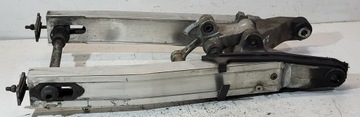 Wahacz kiwak oś koła tył 52100-ML7-690 Honda VFR 750 RC24 1986-1989r