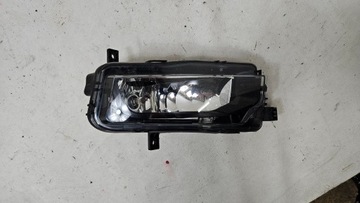 HALOGEN PRAVÝ VW T6 7E0941662A