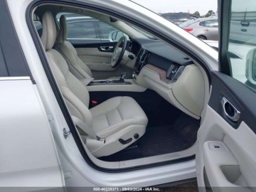 Volvo XC60 II 2021 Volvo XC 60 T5 Momentum 2021 2.0l 2.0 Benzyna 258KM, zdjęcie 8