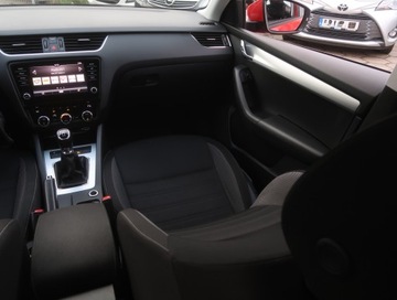 Skoda Octavia III Kombi Facelifting 1.6 TDI 115KM 2019 Skoda Octavia 1.6 TDI, Salon Polska, Serwis ASO, zdjęcie 5