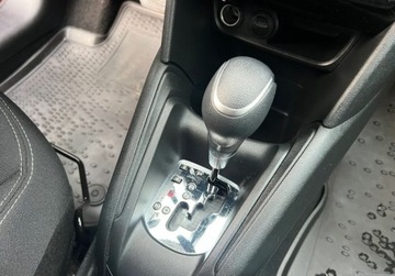 Peugeot 208 I Hatchback 5d Facelifting 1.2 PureTech 110KM 2019 Peugeot 208 1.2 Benzyna 110 KM Nawigacja LED Kamera Sensor 1.2 Benzyna, zdjęcie 17