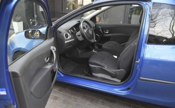 Renault Clio III Hatchback 5d 1.6 i 16V 88KM 2005 Renault Clio Renault Clio 1.6 16V Exception 1.6 BenzynaLPG 88KM, zdjęcie 10