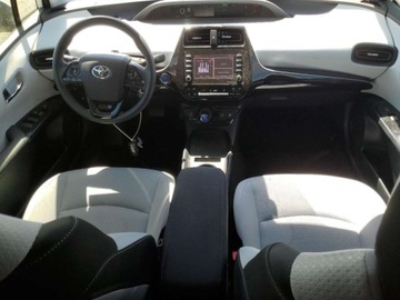 Toyota Prius IV Hatchback Plug-in 1.8 Hybrid Plug-in 122KM 2022 Toyota Prius Night Shade 2022 1.8 Hybryda 121KM, zdjęcie 8