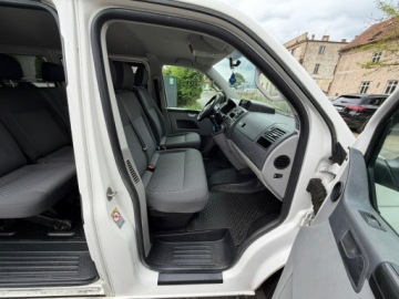 Volkswagen Caravelle T5 Caravelle Facelifting długi rozstaw osi 2.0 TDI 84KM 2014 Volkswagen Transporter 2.0 TDI 9-Osobowy, zdjęcie 12