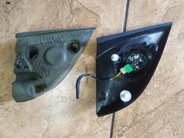 ASTRA H 1.9CDTI 07' ТРЕУГОЛЬНАЯ КРЫШКА ПЕРЕДНИЙ ДИНАМИК