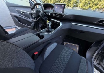 Peugeot 3008 II Crossover 1.2 PureTech 130KM 2017 Peugeot 3008 II LED 130KM gwarancja MANUALzaledwie 74.000 km BEZWYPADKOWY, zdjęcie 14