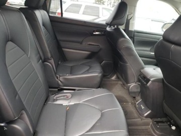 Toyota Highlander III 2022 Toyota Highlander xle 3.5l niski przebieg, od ubezpieczalni 3.5 Benzyna, zdjęcie 10