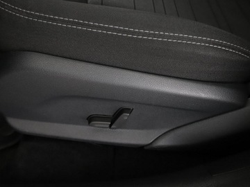 Mercedes GLC C253 SUV Facelifting 2.0 200d 163KM 2019 Mercedes GLC 200 GRATIS! Pakiet Serwisowy o, zdjęcie 38