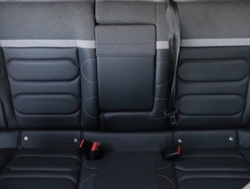 Citroen C4 III SUV 1.2 PureTech 156KM 2022 Citroen C4 1.2 PureTech, Salon Polska, Serwis ASO, zdjęcie 9