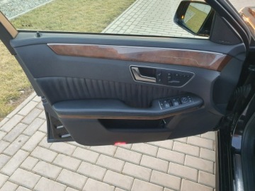 Mercedes Klasa E W212 Kombi 350 CDI BlueEFFICIENCY 265KM 2012 Mercedes E 350 3.0cdi V6 265KM 4Matic 2012r, zdjęcie 27