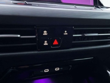 Volkswagen Golf VIII Variant 2.0 TDI 150KM 2022 Volkswagen Golf 2.0TDI 150KM Style DSG SerwisASO Acc Keyless Virtual Led F, zdjęcie 22