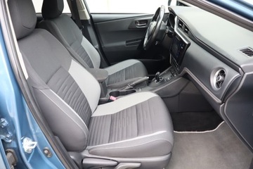 Toyota Auris II Hatchback 5d Facelifting 1.8 Hybrid 136KM 2015 Toyota Auris Hybrid, Salon Polska, Serwis ASO, zdjęcie 8
