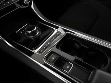 Jaguar XF II Sportbrake 2.0 i4D 180KM 2019 Jaguar XF 20d Automat R-Sport AWD Navi Tempomat, zdjęcie 27