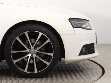 Audi A4 B8 Avant 2.0 TDI 143KM 2011 Audi A4 2.0 TDI, Automat, Xenon, Bi-Xenon, Klima, zdjęcie 14
