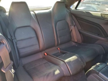 Mercedes Klasa E W213 2016 Mercedes-Benz Klasa E 2016 MERCEDES-BENZ E 400 3.0 Benzyna 329KM, zdjęcie 9