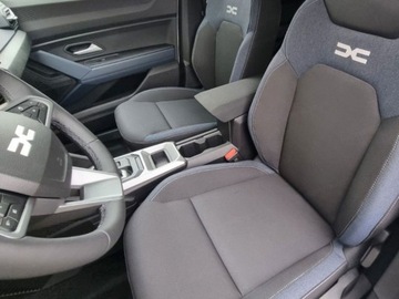 Dacia Duster III 1.6 Hybrid 140KM 2025 Od ręki - Journey 1.6 Full Hybrid 140KM, zdjęcie 4
