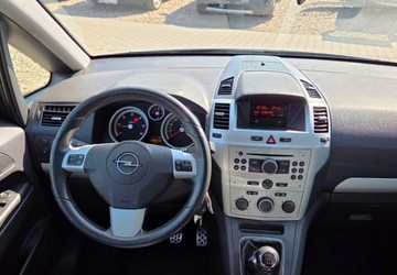 Opel Zafira B 1.9 CDTI ECOTEC 120KM 2006 Opel Zafira 1,9 Diesel 120 km 7- osobowy 1.9 Diesel 120KM, zdjęcie 18