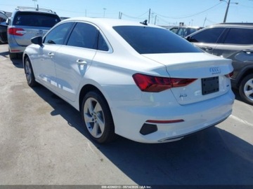 Audi A3 8Y 2024 Audi a3 Premium 40 Tfsi Quattro S Tronic 2024 2.0l 2.0 Benzyna 201KM, zdjęcie 3